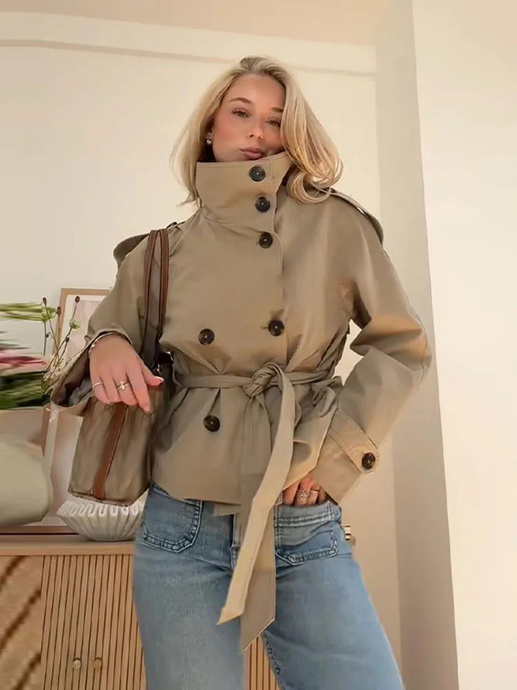 Gabardina De Mujer Estilo Elegante Para Oficina En Poliéster Con Bolsillo, Disponible En Color Caqui Y Cuello De Pie